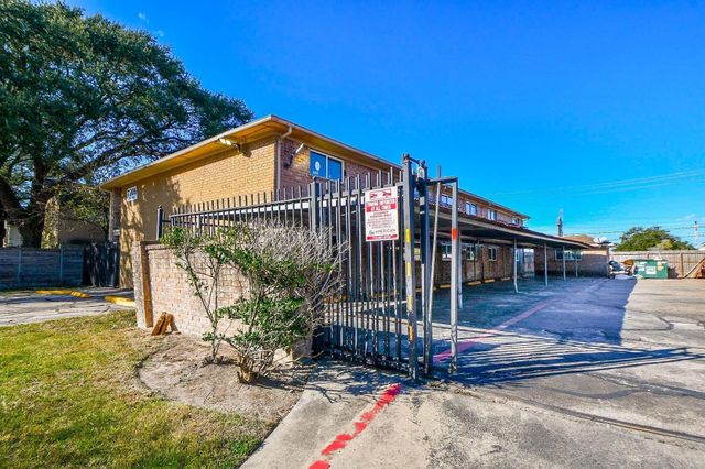 7902 Prestwood Drive 1-10, Houston, TX 77036