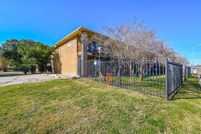 7902 Prestwood Drive 1-10, Houston, TX 77036