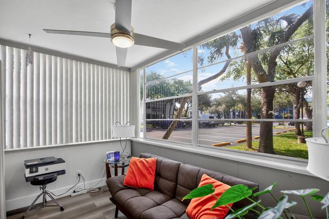 3160 Holiday Springs Boulevard 7-112, Margate, FL 33063