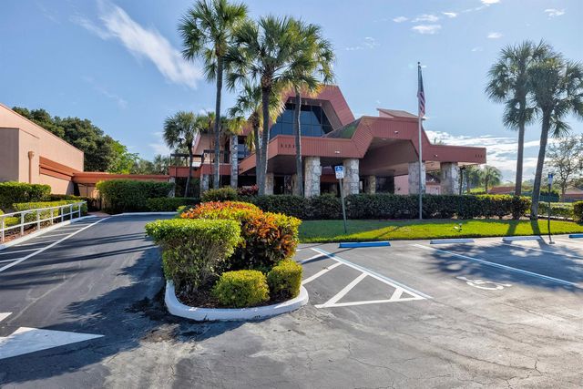 3160 Holiday Springs Boulevard 7-112, Margate, FL 33063