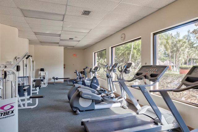 3160 Holiday Springs Boulevard 7-112, Margate, FL 33063