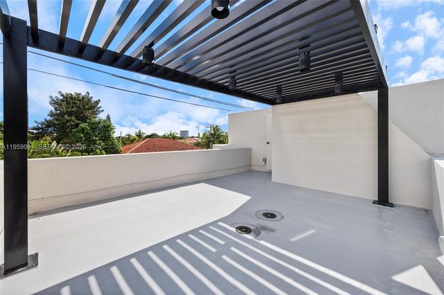 3601 SW 23rd Ter 1, Miami, FL 33145