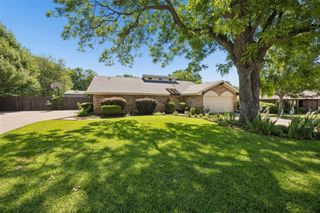 1203 Oakwood Trail, Southlake, TX 76092