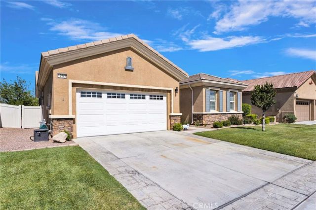10927 Katepwa Street, Apple Valley, CA 92308