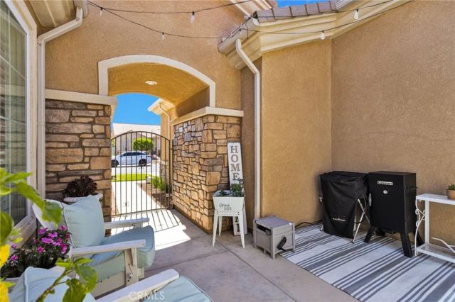 10927 Katepwa Street, Apple Valley, CA 92308