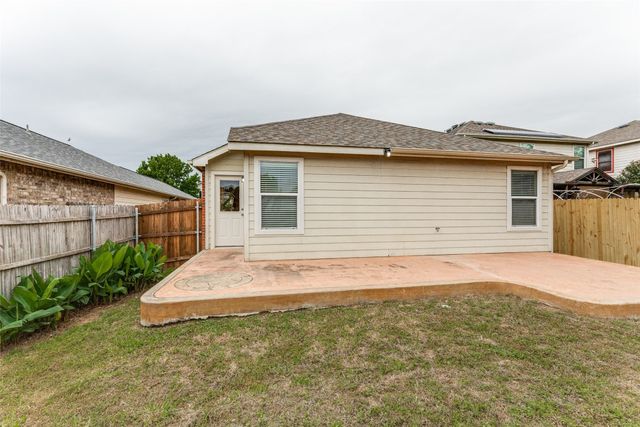 4817 Waterford Drive, Fort Worth, TX 76179