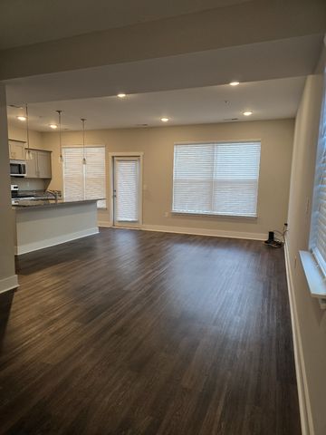 6008 Hillside Ln, Spring Hill, TN 37174