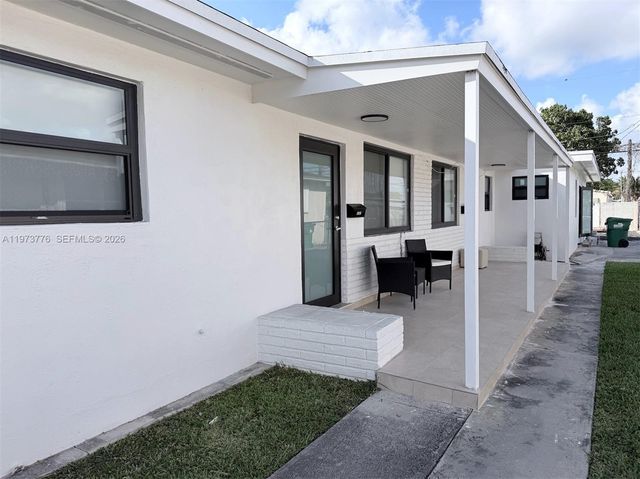 9381 SW 39th St 9383, Miami, FL 33165