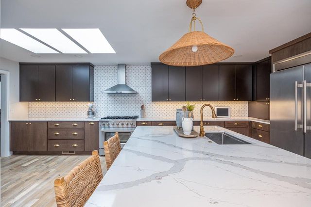 933 STARBOARD COURT, Oshkosh, WI 54901