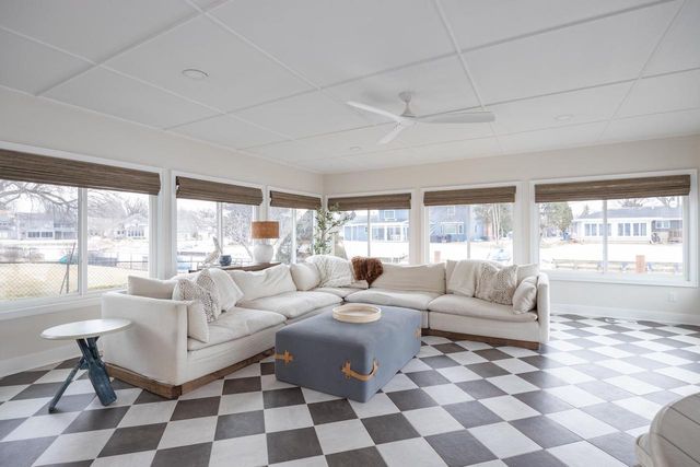 933 STARBOARD COURT, Oshkosh, WI 54901