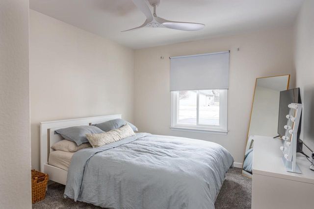 933 STARBOARD COURT, Oshkosh, WI 54901