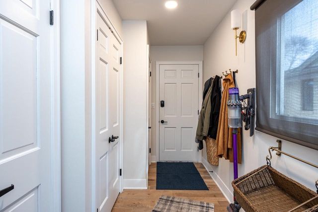 933 STARBOARD COURT, Oshkosh, WI 54901