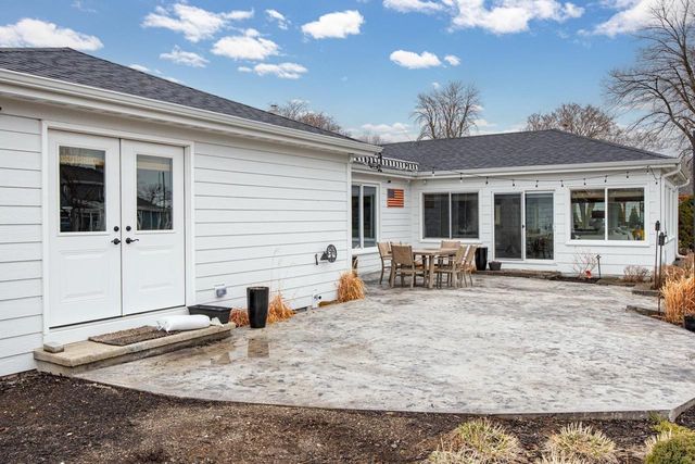 933 STARBOARD COURT, Oshkosh, WI 54901