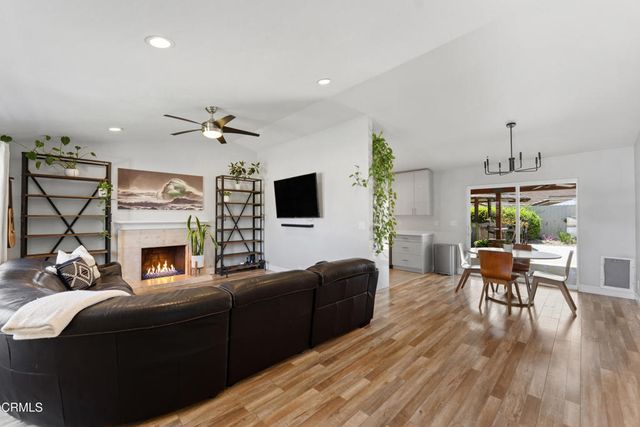 4552 Milpas Street, Camarillo, CA 93012