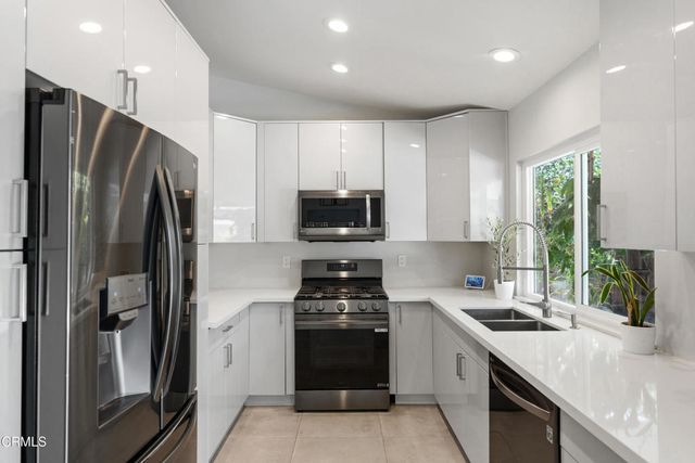 4552 Milpas Street, Camarillo, CA 93012