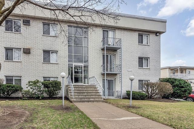 24 Inman St 26, Lawrence, MA 01843
