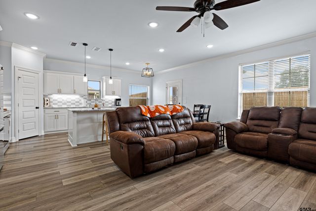 108 Hay Meadow, Winona, TX 75792