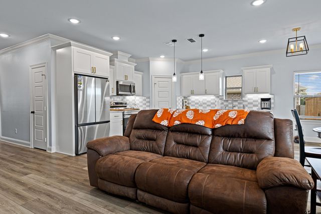 108 Hay Meadow, Winona, TX 75792