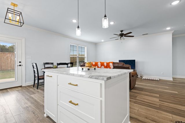 108 Hay Meadow, Winona, TX 75792