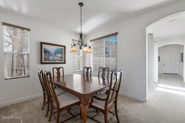 887 Coronado Circle, Santa Paula, CA 93060