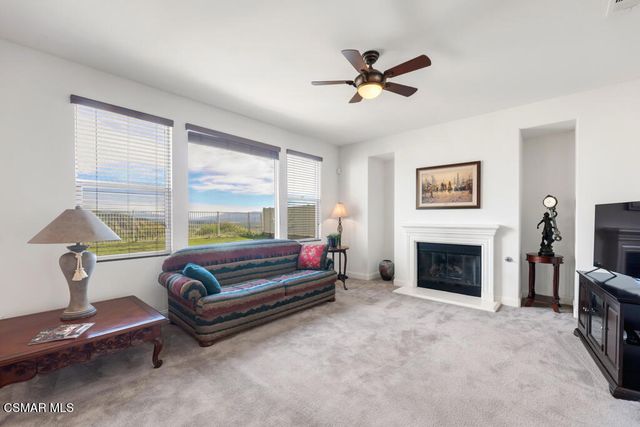 887 Coronado Circle, Santa Paula, CA 93060