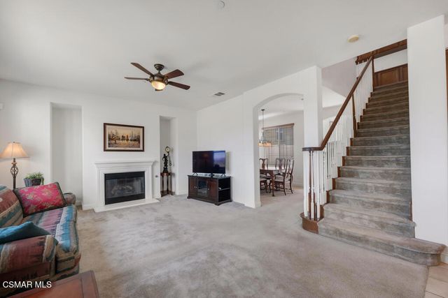 887 Coronado Circle, Santa Paula, CA 93060