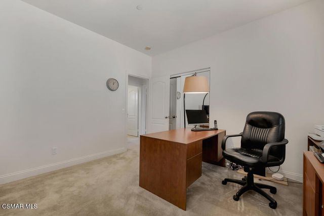 887 Coronado Circle, Santa Paula, CA 93060