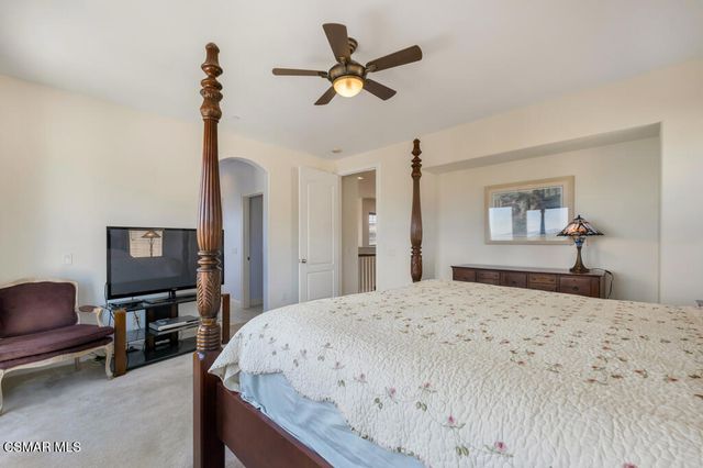 887 Coronado Circle, Santa Paula, CA 93060