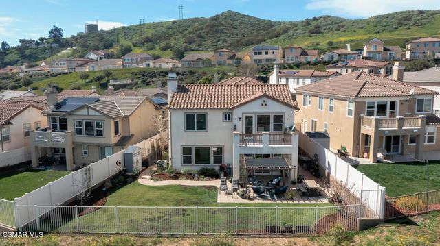 887 Coronado Circle, Santa Paula, CA 93060