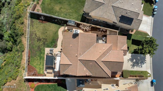 887 Coronado Circle, Santa Paula, CA 93060