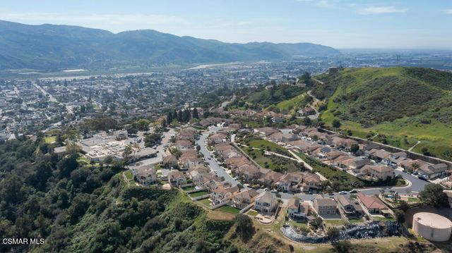 887 Coronado Circle, Santa Paula, CA 93060