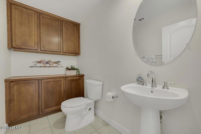 887 Coronado Circle, Santa Paula, CA 93060