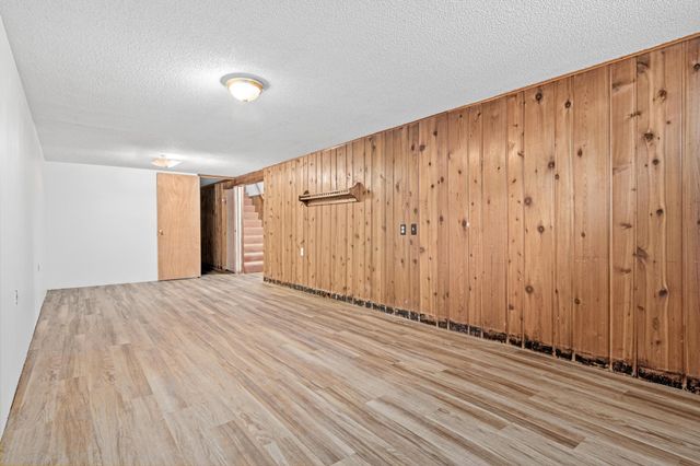 5762 Schutta Road, Shoreview, MN 55126