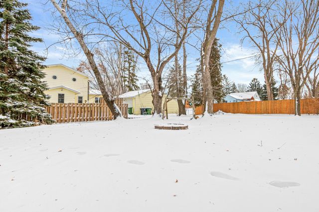 5762 Schutta Road, Shoreview, MN 55126