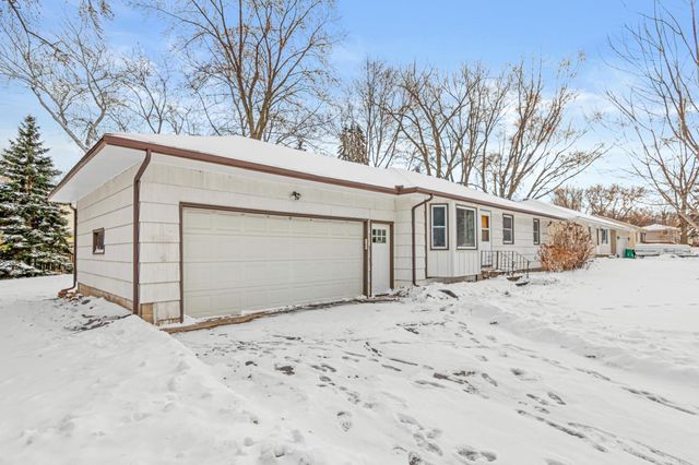 5762 Schutta Road, Shoreview, MN 55126