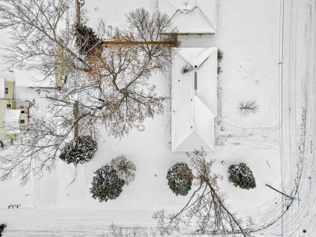 5762 Schutta Road, Shoreview, MN 55126