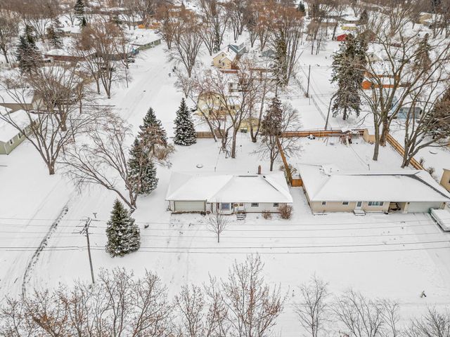 5762 Schutta Road, Shoreview, MN 55126