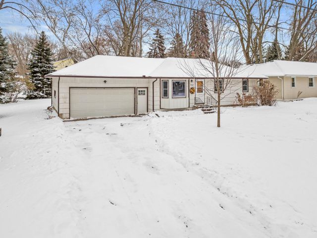 5762 Schutta Road, Shoreview, MN 55126