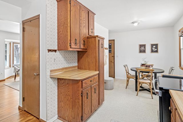 5762 Schutta Road, Shoreview, MN 55126