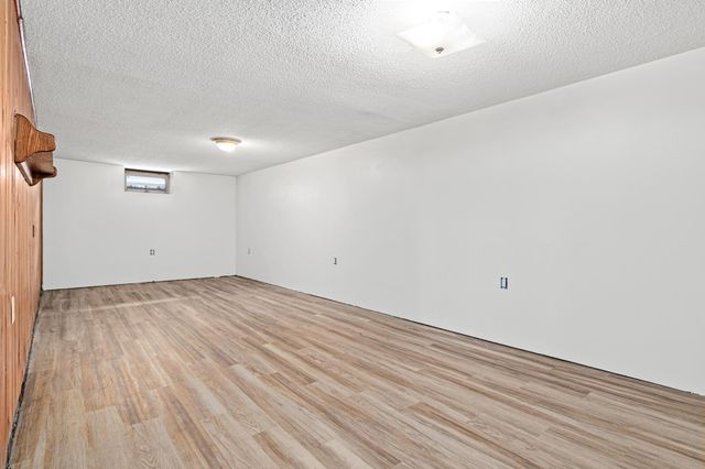 5762 Schutta Road, Shoreview, MN 55126