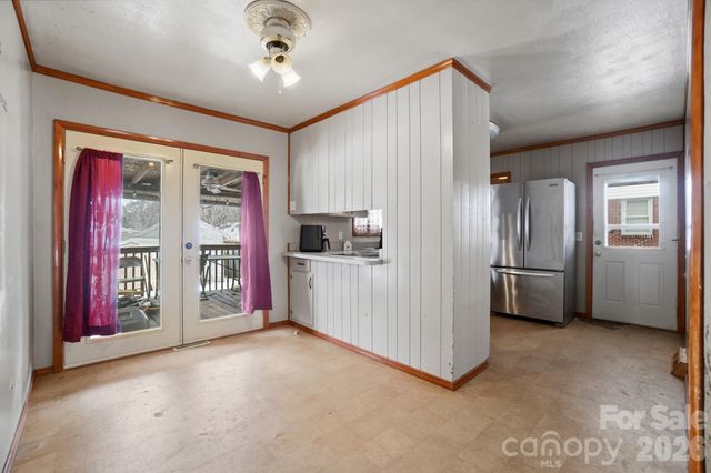 1203 S Myrtle School Road, Gastonia, NC 28052