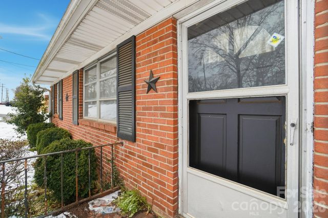 1203 S Myrtle School Road, Gastonia, NC 28052