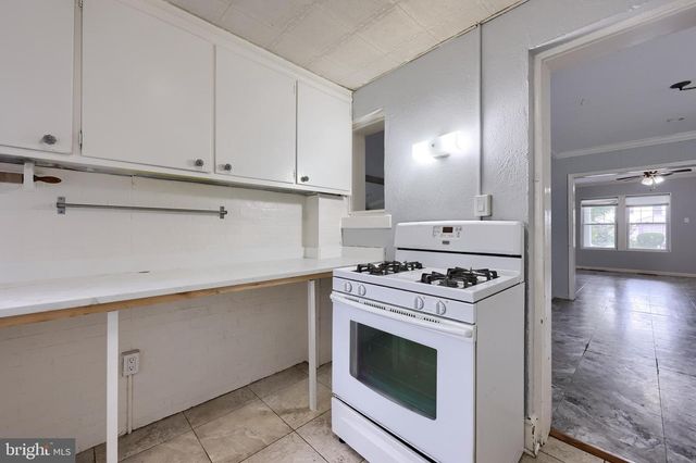 654 NEW HOLLAND AVE, Lancaster, PA 17602