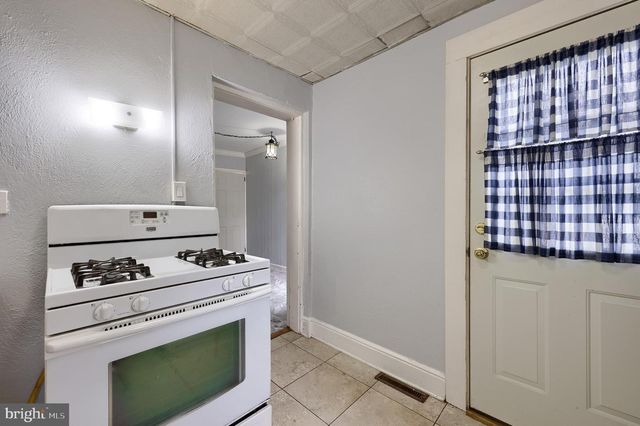 654 NEW HOLLAND AVE, Lancaster, PA 17602