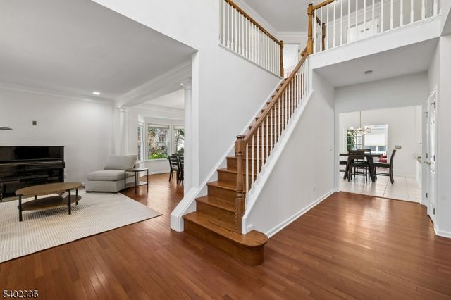 9 Tartan Dr, Bernards Twp., NJ 07920