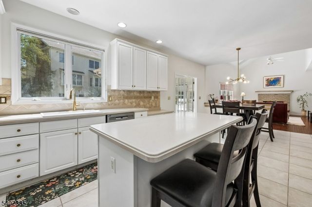 9 Tartan Dr, Bernards Twp., NJ 07920