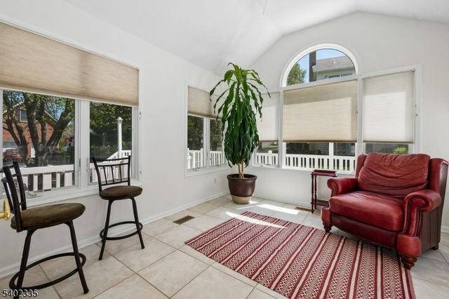 9 Tartan Dr, Bernards Twp., NJ 07920
