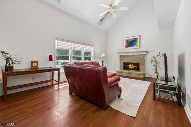9 Tartan Dr, Bernards Twp., NJ 07920