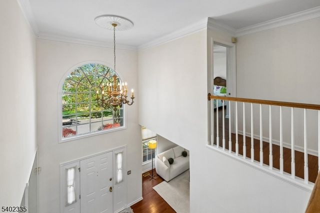 9 Tartan Dr, Bernards Twp., NJ 07920
