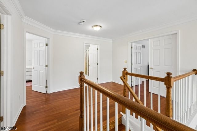 9 Tartan Dr, Bernards Twp., NJ 07920